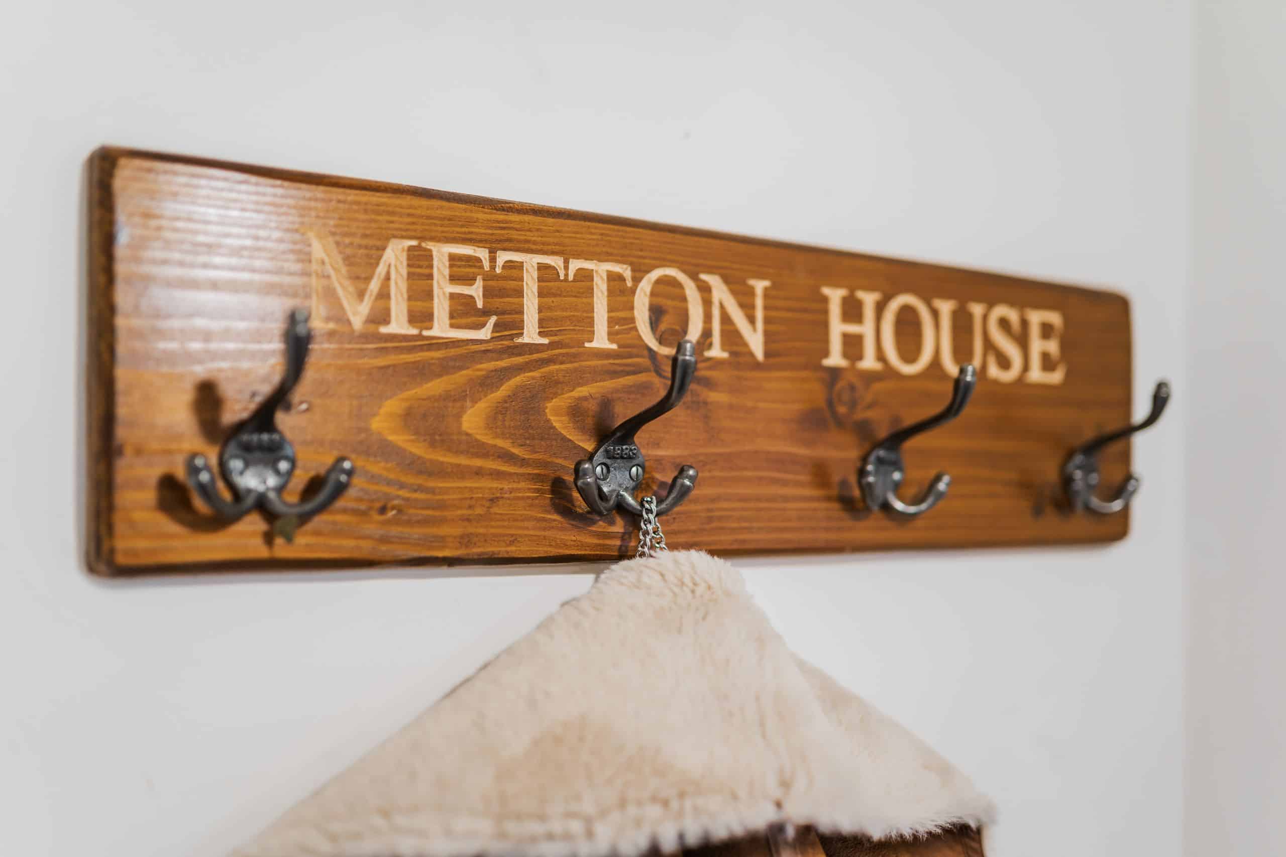 Metton House